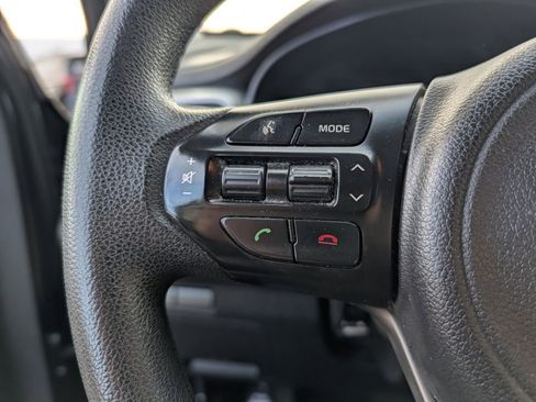 Used 2016 Kia Sorento LX image 25