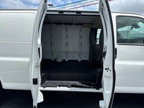 New 2025 Chevrolet Express 2500 Extended w/ Enhanced Convenience Package image 12