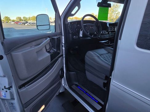 New 2025 GMC Savana 2500 Extended w/ Driver Convenience Package image 6