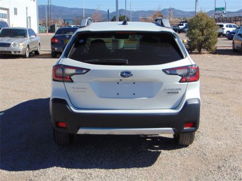 Used 2024 Subaru Outback Touring image 5