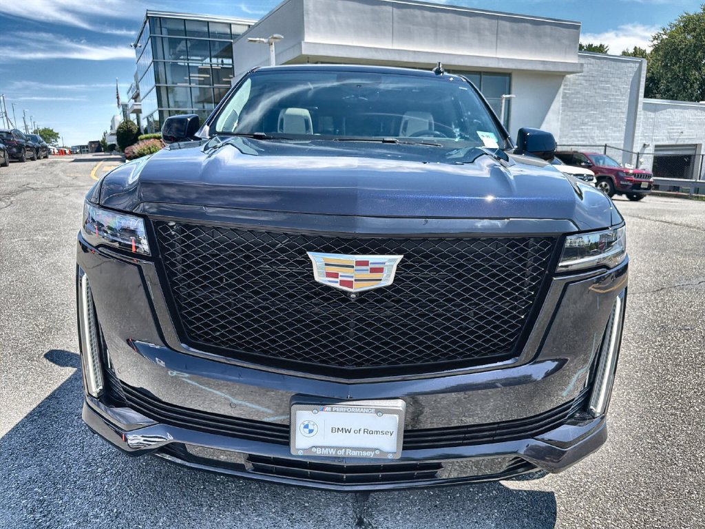 Used 2023 Cadillac Escalade Sport Platinum AWD/4WD image 14