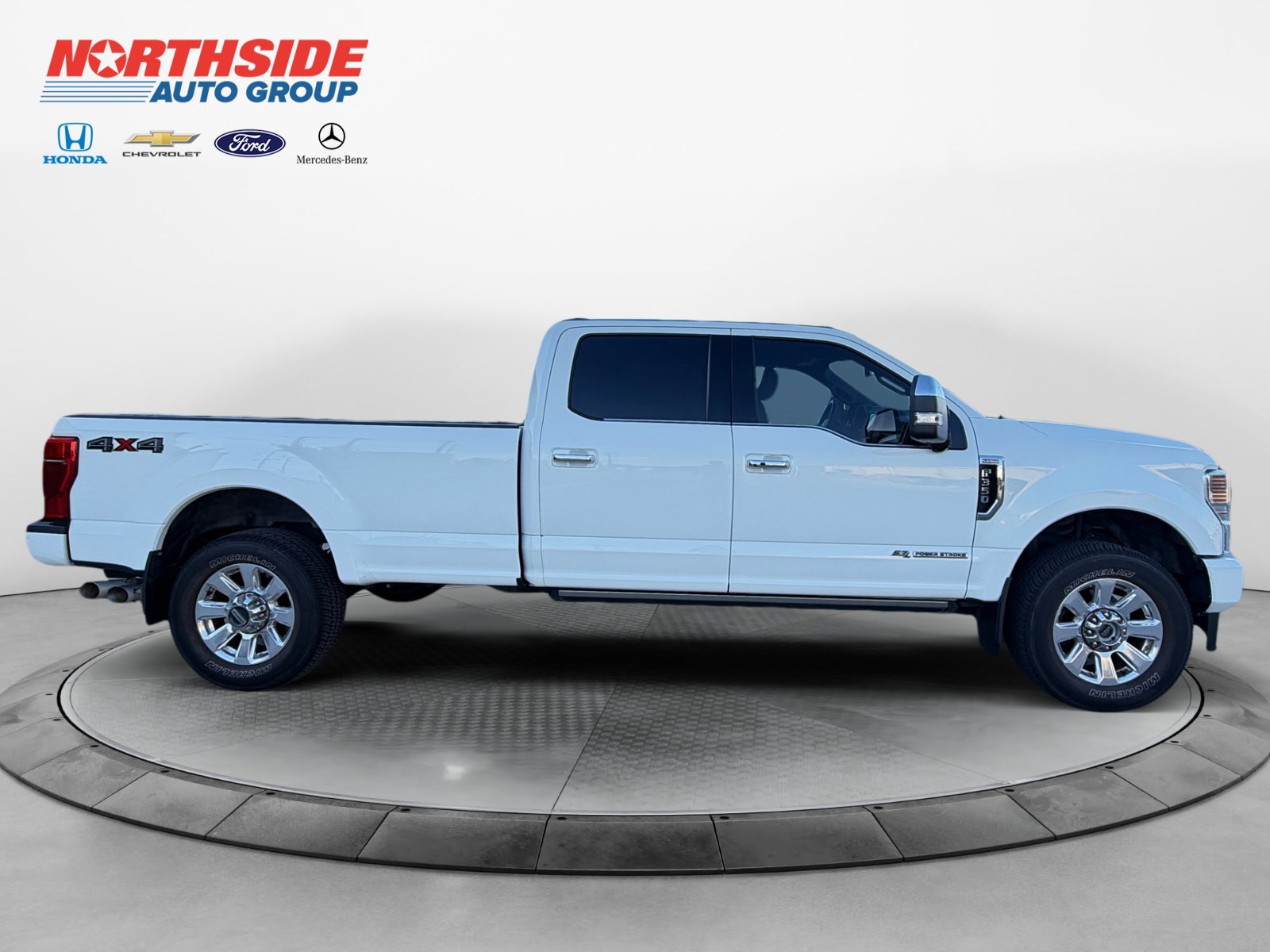 Used 2022 Ford F350 Platinum AWD/4WD image 8