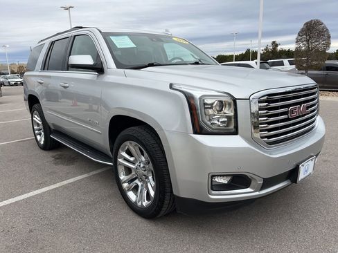 Used 2020 GMC Yukon SLT w/ Premium Edition image 3