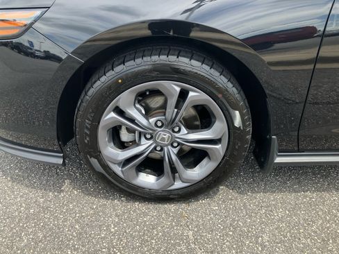 Used 2023 Honda Accord EX image 31