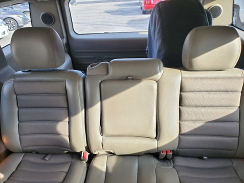 Used 2004 HUMMER H2 image 25