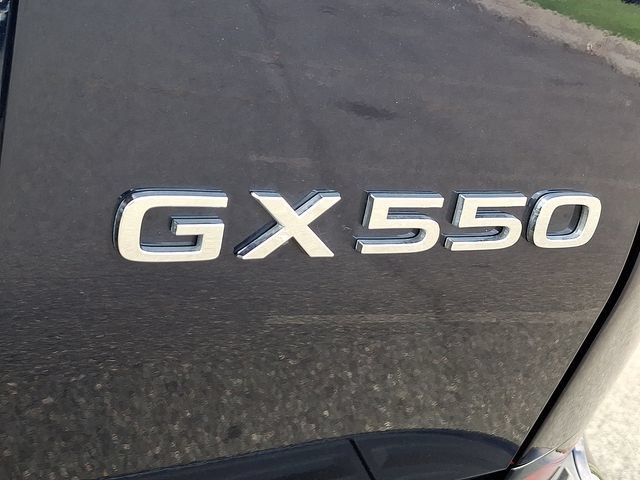 Used 2025 Lexus GX 550 w/ Accessory Package (2T) AWD/4WD image 33