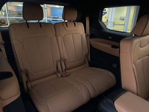 Used 2023 Jeep Grand Cherokee L Summit w/ Advanced Protech Group IV image 15