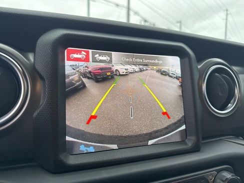 Used 2023 Jeep Wrangler Unlimited Rubicon 4xe w/ Cold Weather Group image 32