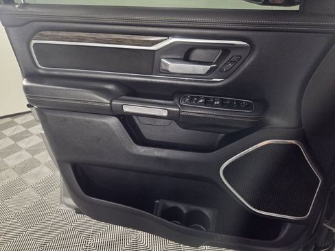 Used 2019 RAM 1500 Laramie AWD/4WD image 21