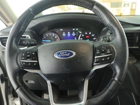Certified 2020 Ford Explorer Limited image 18