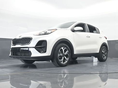 Used 2022 Kia Sportage LX image 48