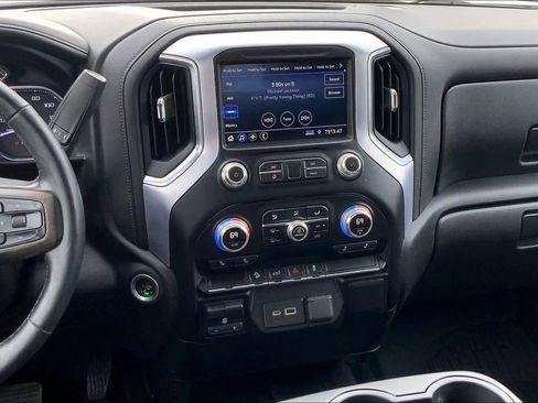 Used 2022 GMC Sierra 3500 SLE w/ SLE Convenience Package image 6