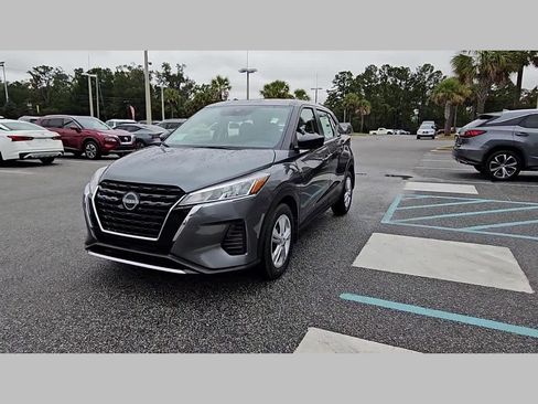 New 2025 Nissan Kicks Play S image 21