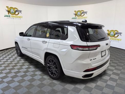 Used 2023 Jeep Grand Cherokee L Summit w/ Advanced Protech Group IV AWD/4WD image 7