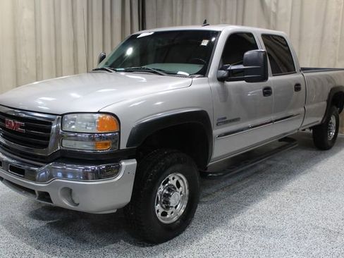Used 2007 GMC Sierra 2500 SLT w/ Heavy-Duty Power Package image 3