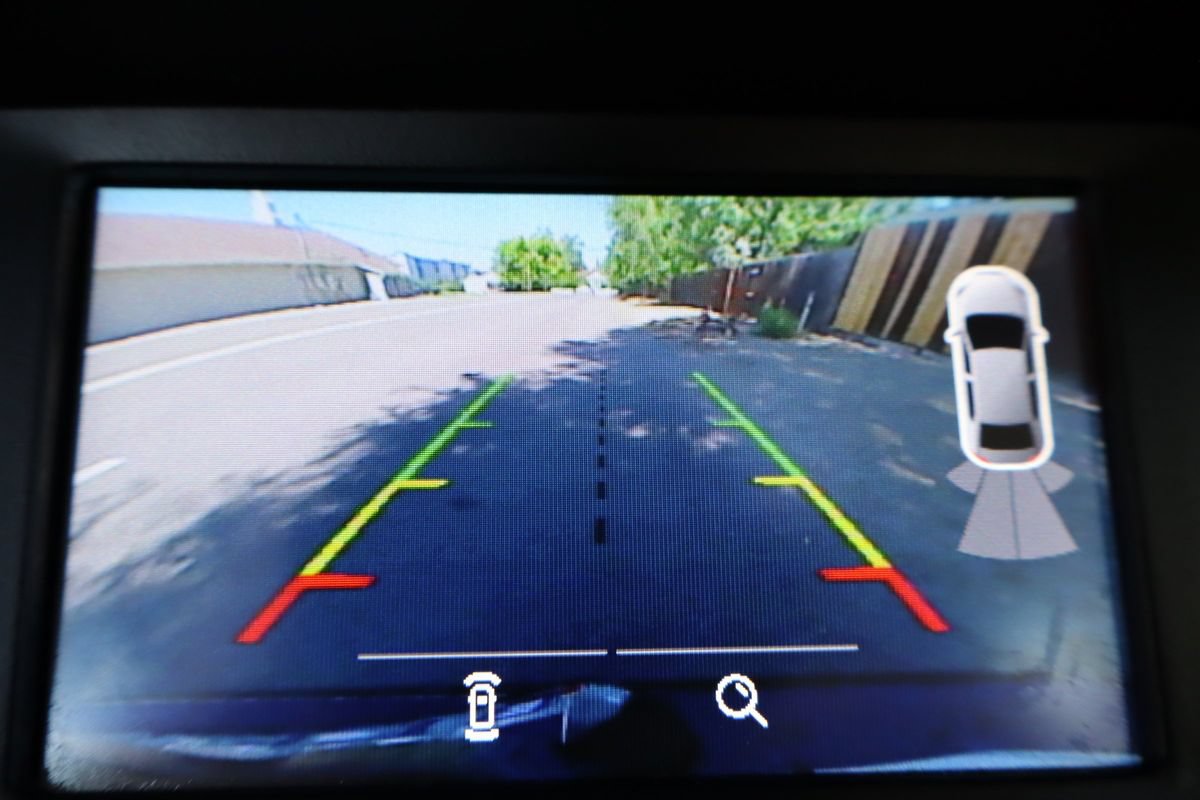 Used 2016 Ford Focus SE w/ Equipment Group 201A FWD image 36