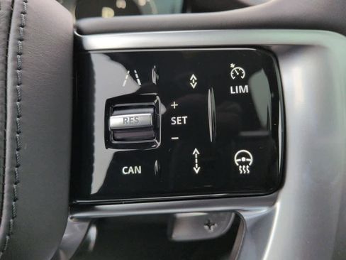 New 2026 Land Rover Range Rover SE image 26