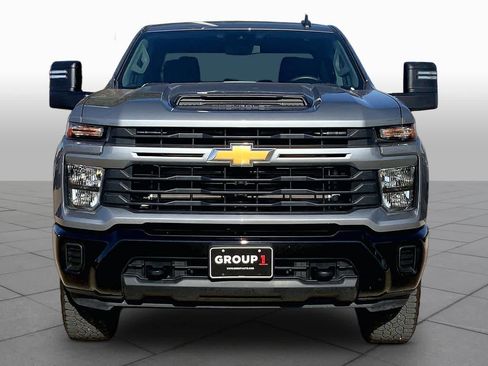 Used 2026 Chevrolet Silverado 2500 Custom w/ Z71 Off-Road Package AWD/4WD image 4