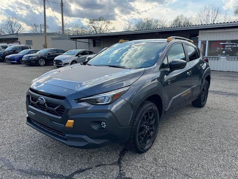 Used 2024 Subaru Crosstrek 2.5i Wilderness AWD/4WD image 3