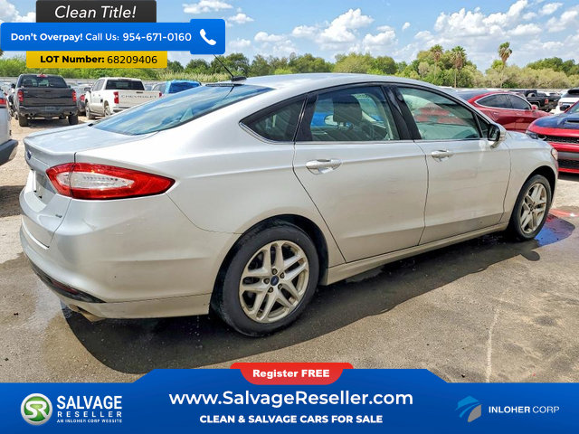 Used 2015 Ford Fusion SE FWD image 4