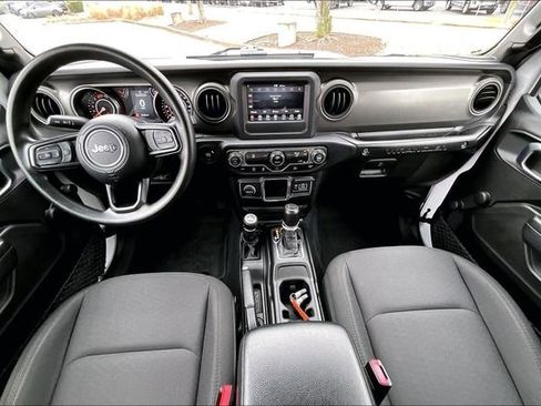 Used 2023 Jeep Wrangler Sport image 7