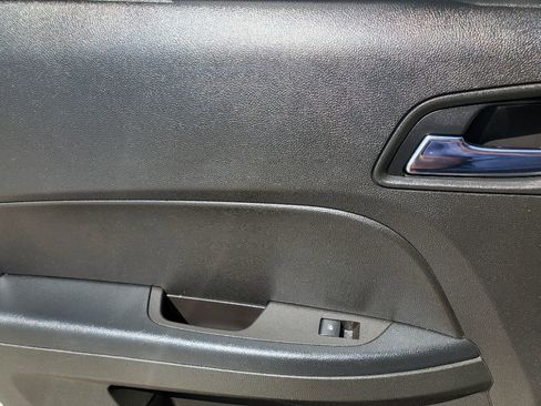 Used 2015 Chevrolet Equinox LTZ FWD image 25