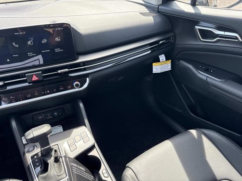 New 2026 Kia Sportage EX FWD image 15