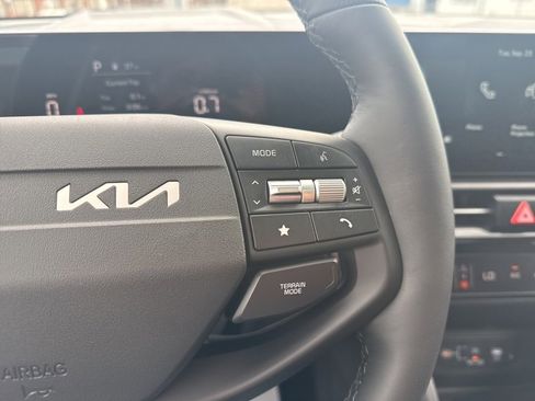 New 2026 Kia Sportage EX w/ EX Panorama Roof Package image 30