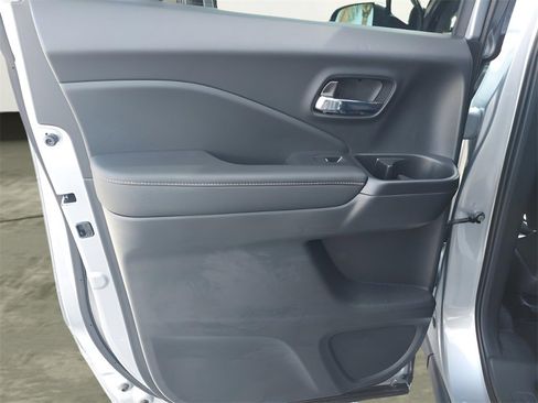 Used 2025 Honda Ridgeline RTL image 22