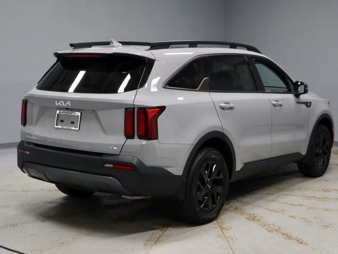 Used 2023 Kia Sorento S w/ Panoramic Sunroof Package image 13