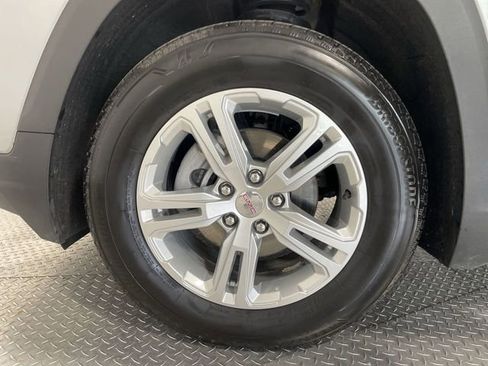 Used 2024 GMC Terrain SLE AWD/4WD image 10