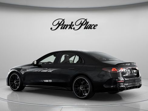 New 2026 Mercedes-Benz E 53 AMG e 4MATIC Sedan image 9