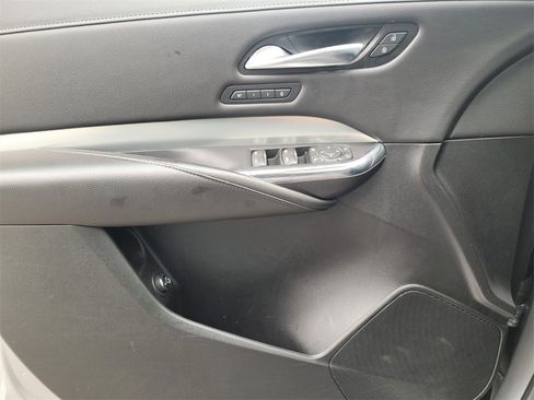 Used 2023 Cadillac XT4 Premium Luxury image 21