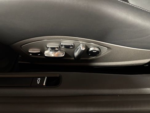 Used 2025 Porsche 718 Boxster RWD image 14