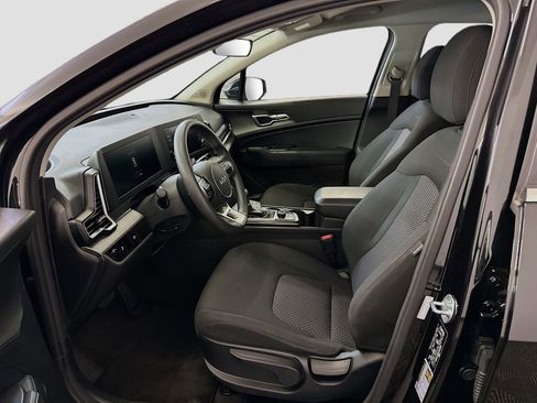 Used 2024 Kia Sportage LX image 13