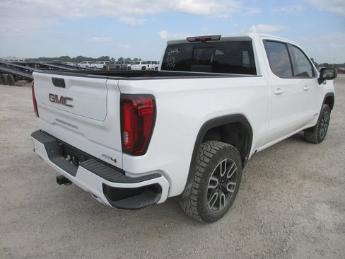 New 2026 GMC Sierra 1500 AT4 w/ AT4 Premium Package AWD/4WD image 5