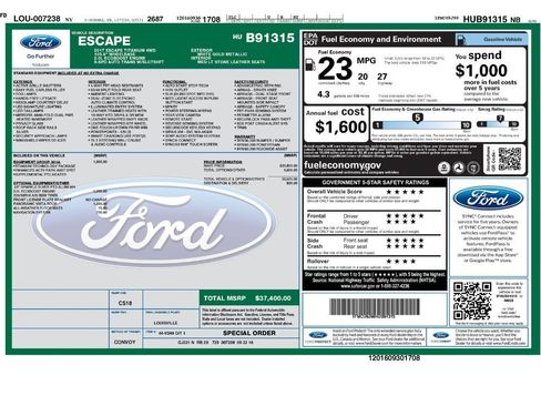 Used 2017 Ford Escape Titanium w/ Equipment Group 301A AWD/4WD image 2