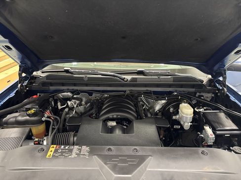 Used 2018 Chevrolet Silverado 1500 High Country image 11