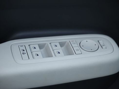 Used 2024 Hyundai Santa Fe SE image 16