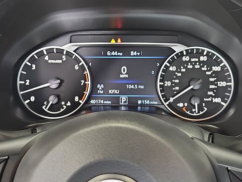 Used 2025 Nissan Altima 2.5 SV FWD image 18