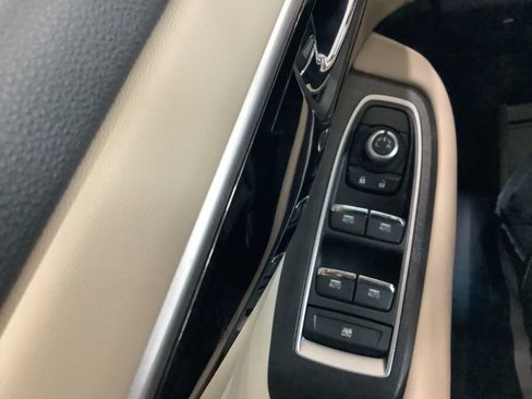 Used 2022 Subaru Legacy Limited image 16