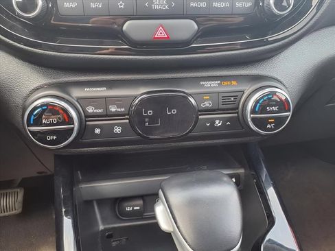 Used 2023 Kia Soul GT-Line FWD image 21