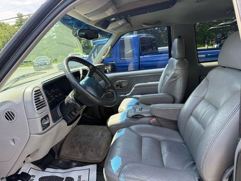 Used 1999 Chevrolet Tahoe 4WD 2-Door w/ Preferred Equipment Group image 34