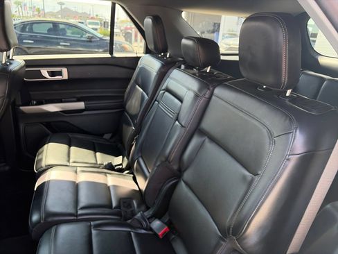 Used 2023 Ford Explorer XLT w/ Equipment Group 202A RWD image 10