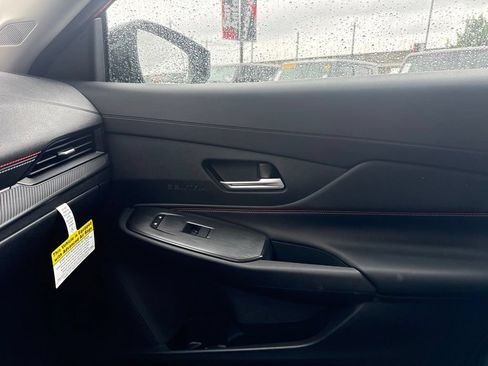 Used 2026 Nissan Sentra SR w/ Floor Mat Package FWD image 23