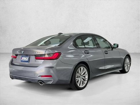 Used 2023 BMW 330i Sedan w/ Driving Assistance Package RWD image 5