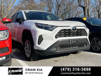 Used 2025 Toyota RAV4 LE video 1