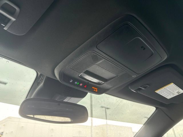 Used 2025 Buick Enclave Preferred FWD image 21