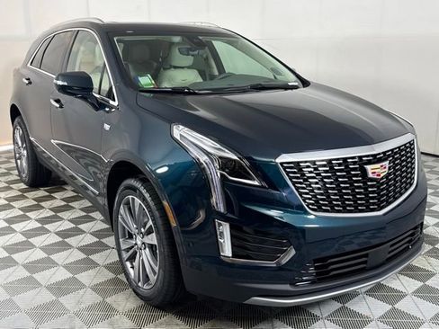 New 2025 Cadillac XT5 Premium Luxury w/ Technology Package image 9