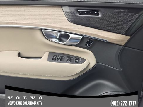 New 2026 Volvo XC90 B6 Plus w/ Protection Package Premier image 22